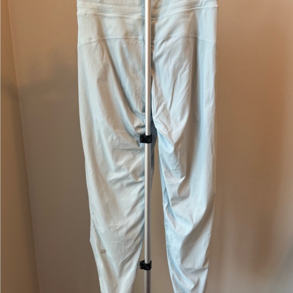 Lululemon Dance Studio Mid-Rise Jogger in ColourSinatra Blue size 4 - Picture 6 of 16
